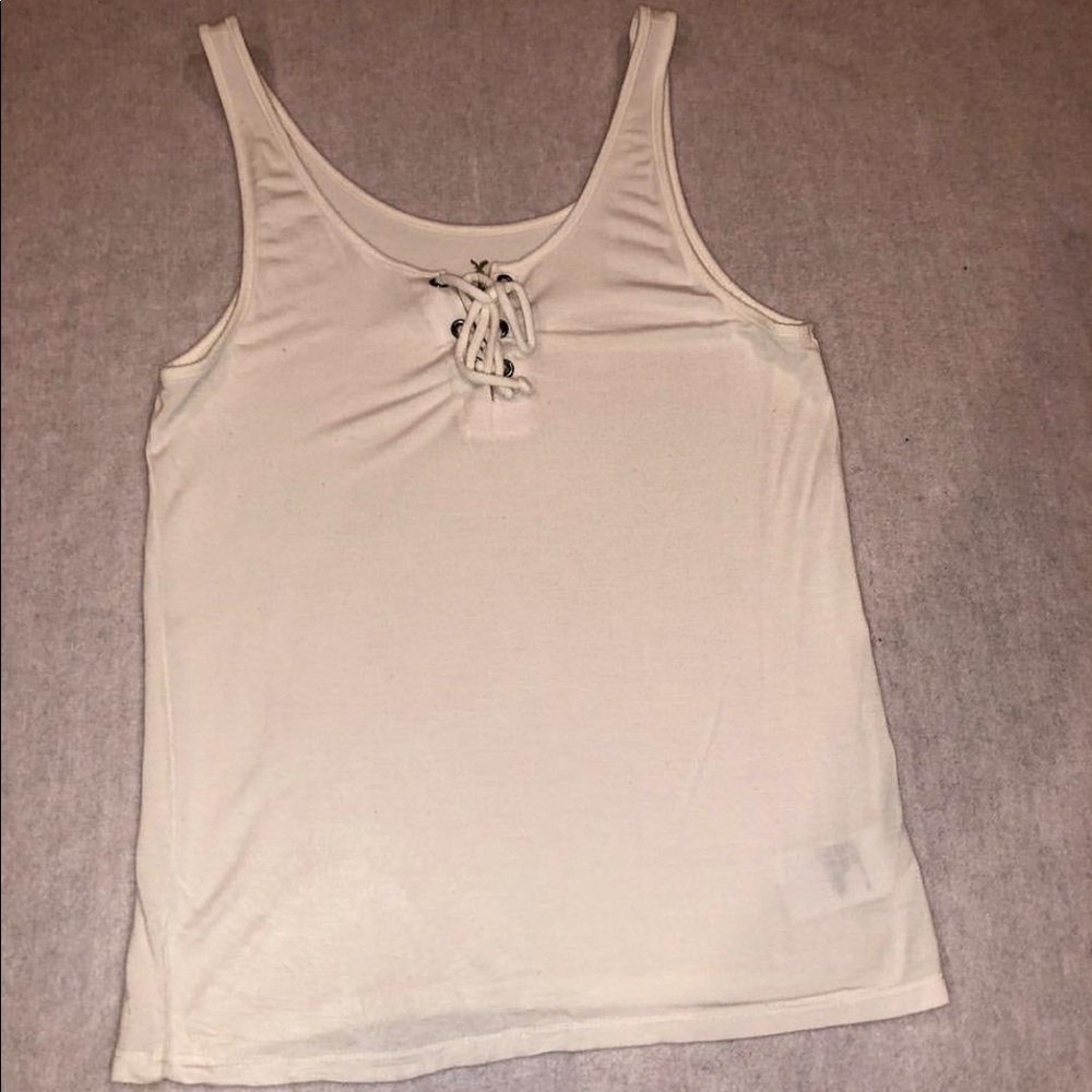 White lace up american eagle tank top